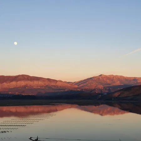 Merka 招待所 卡萨米尔